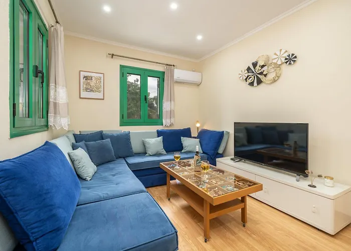 Lori Lodge Φισκάρδο