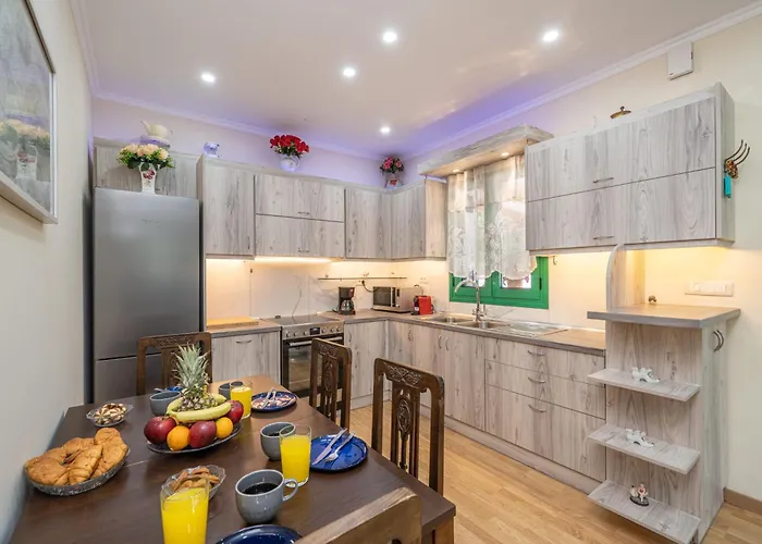 Lori Lodge Φισκάρδο